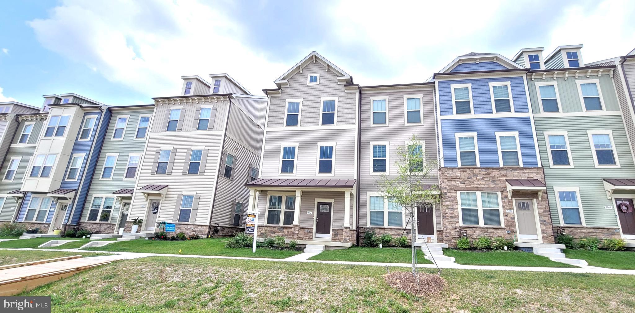 VILLAGES OF URBANA - Residential Lease