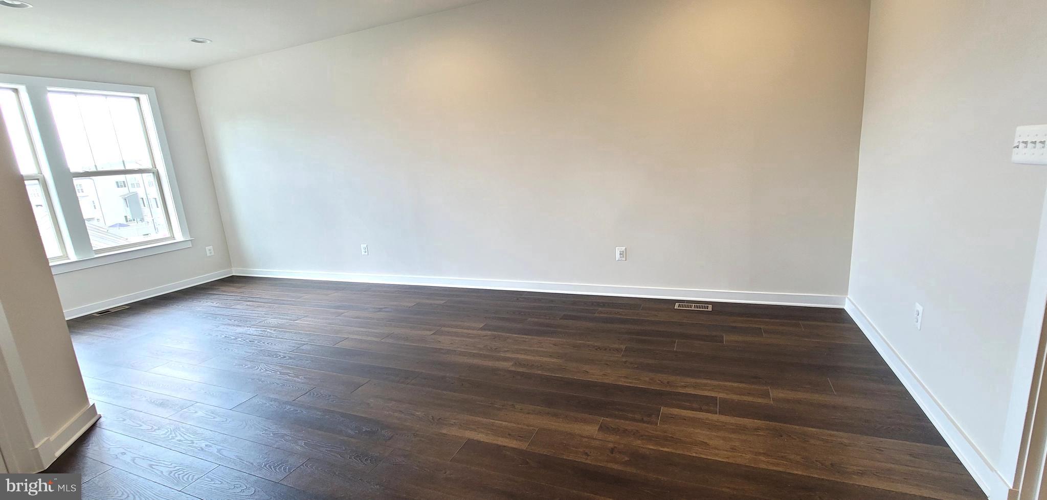 VILLAGES OF URBANA - Residential Lease