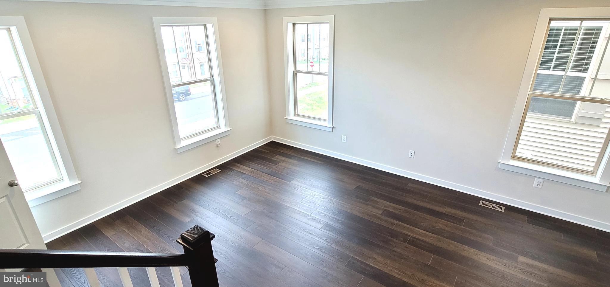 VILLAGES OF URBANA - Residential Lease