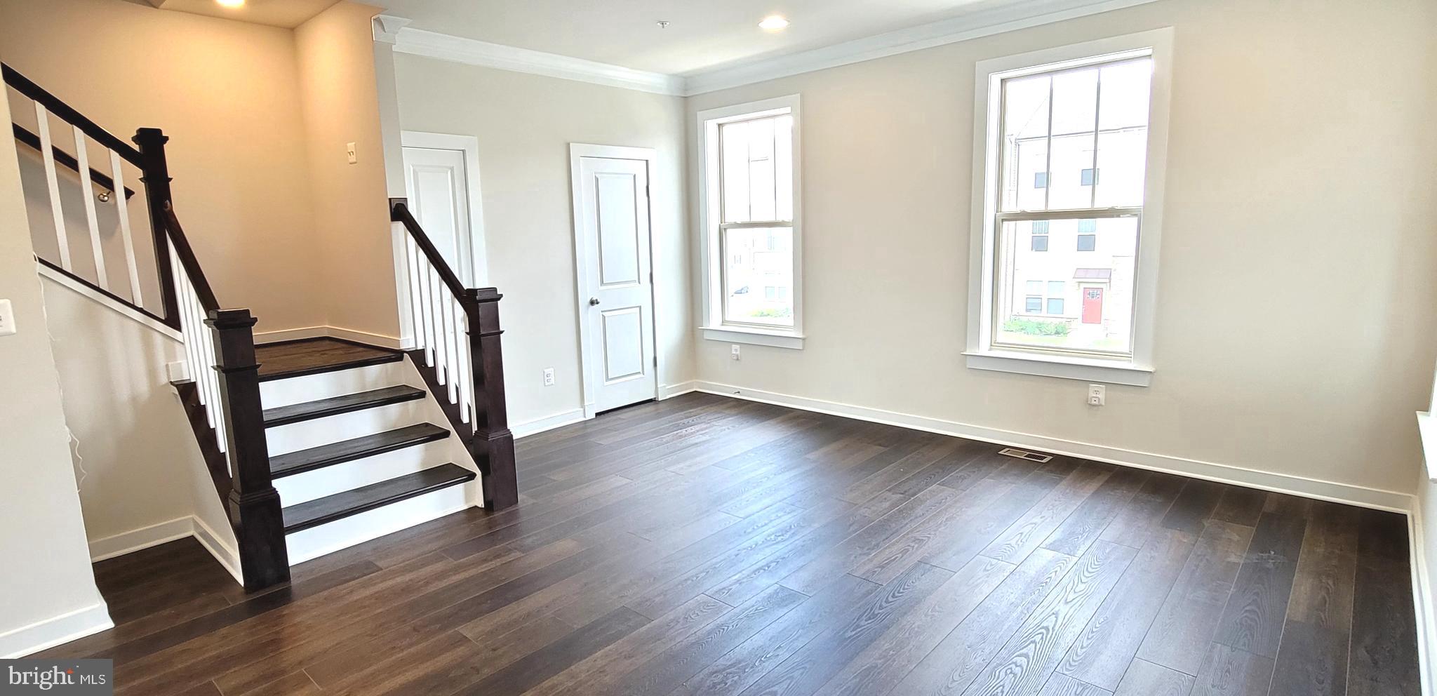 VILLAGES OF URBANA - Residential Lease