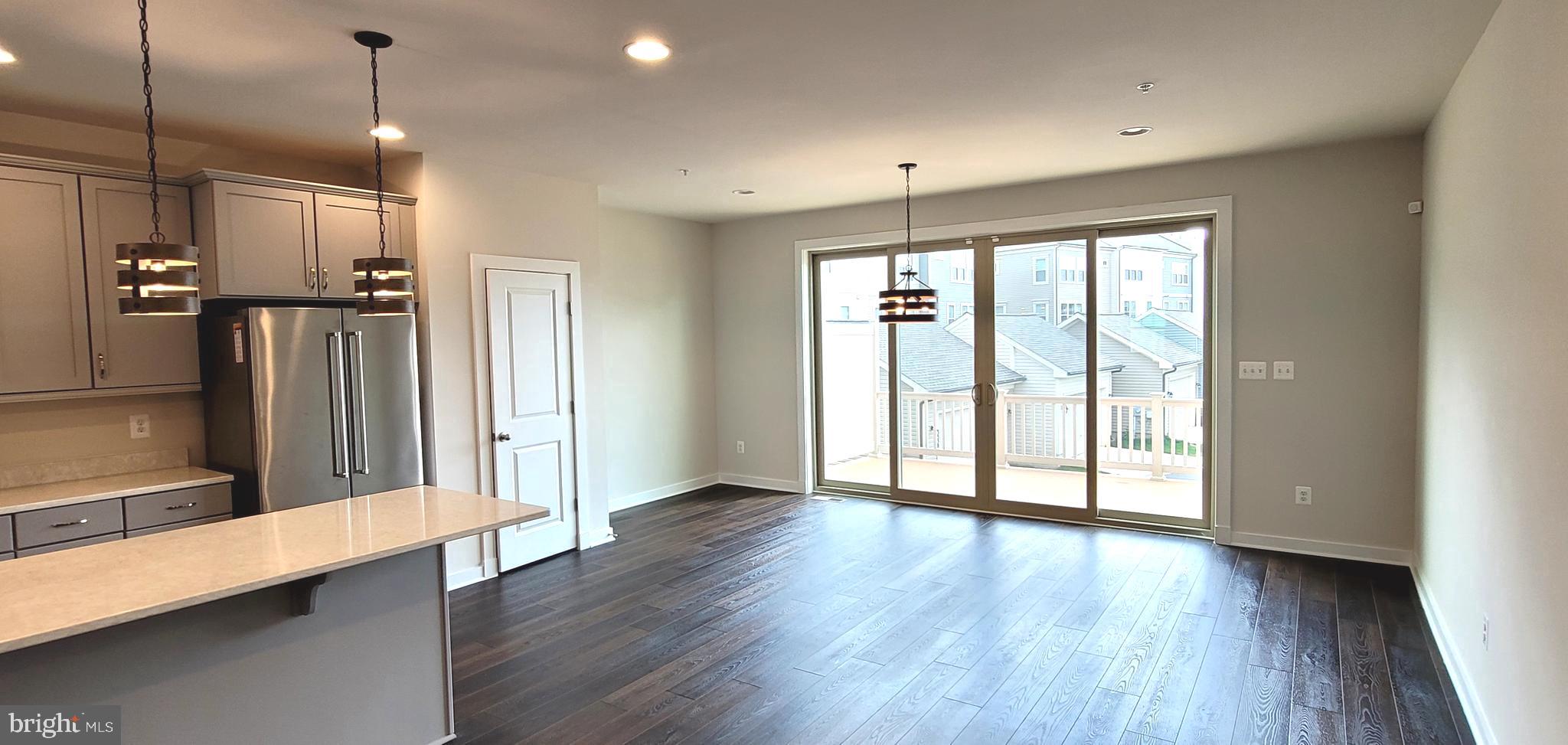 VILLAGES OF URBANA - Residential Lease