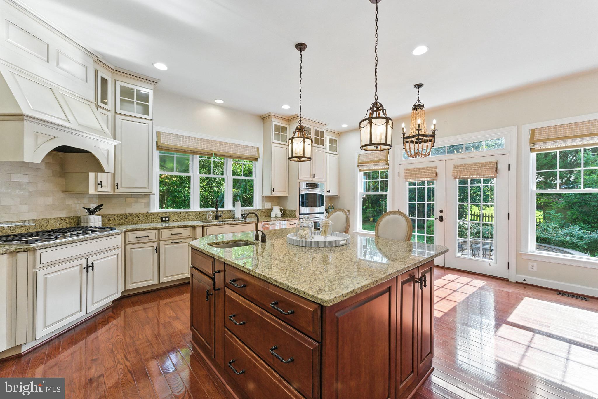 ROSEMONT - Residential