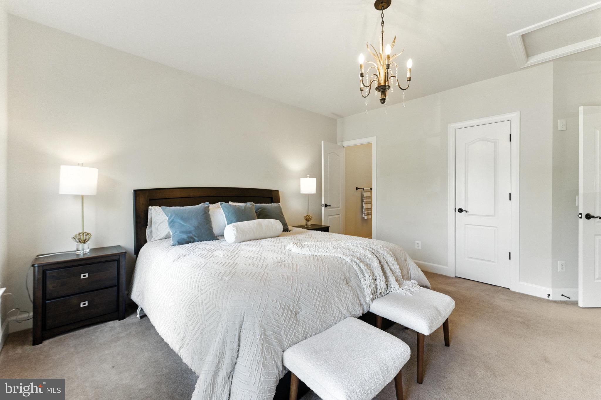 ROSEMONT - Residential