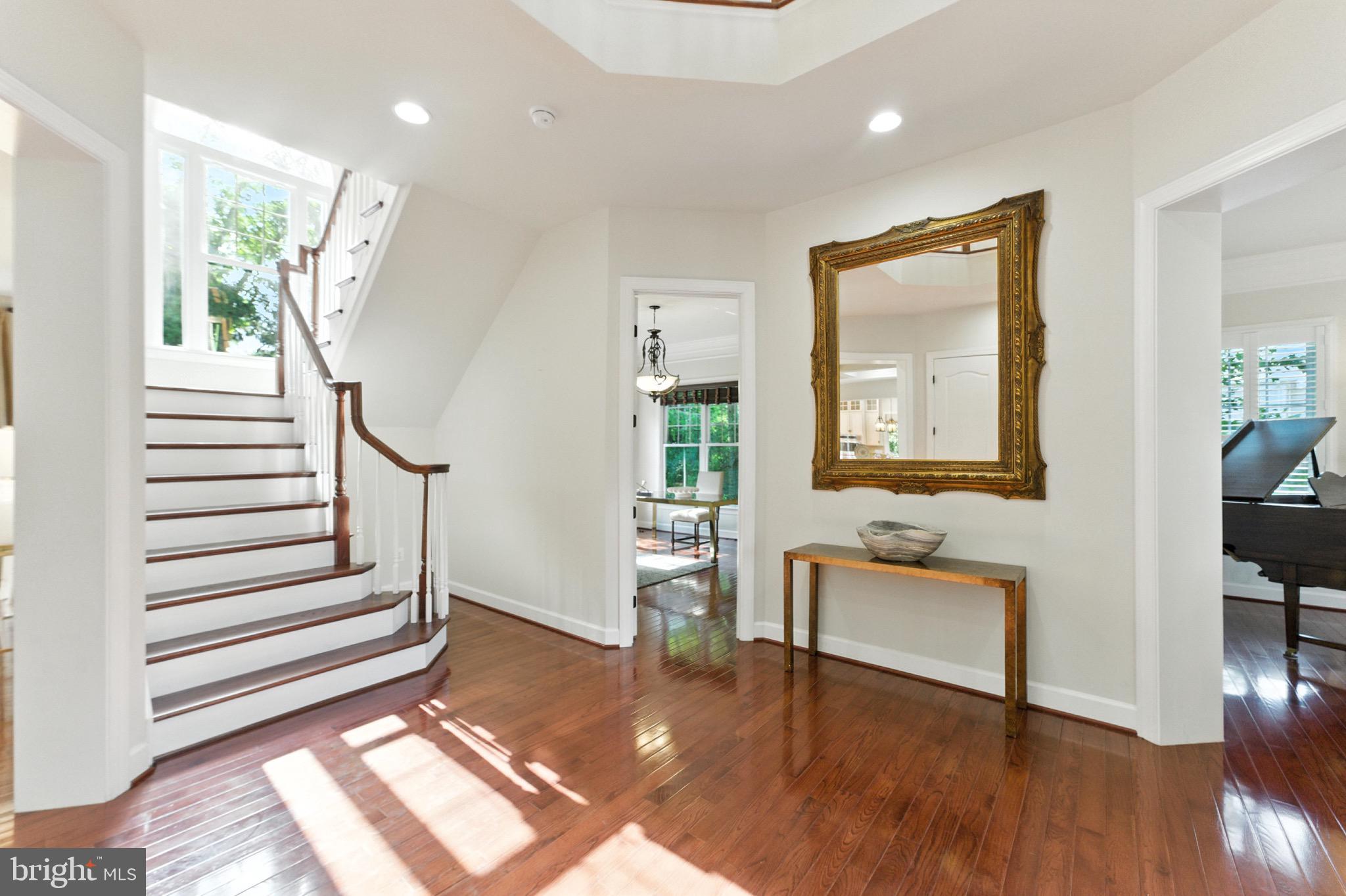 ROSEMONT - Residential