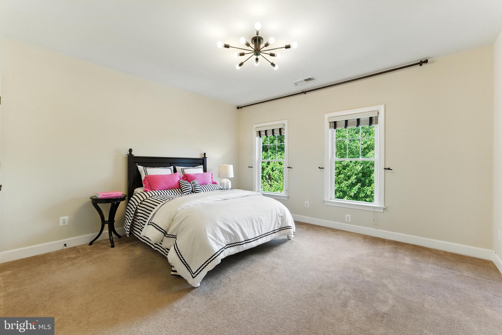 ROSEMONT - Residential