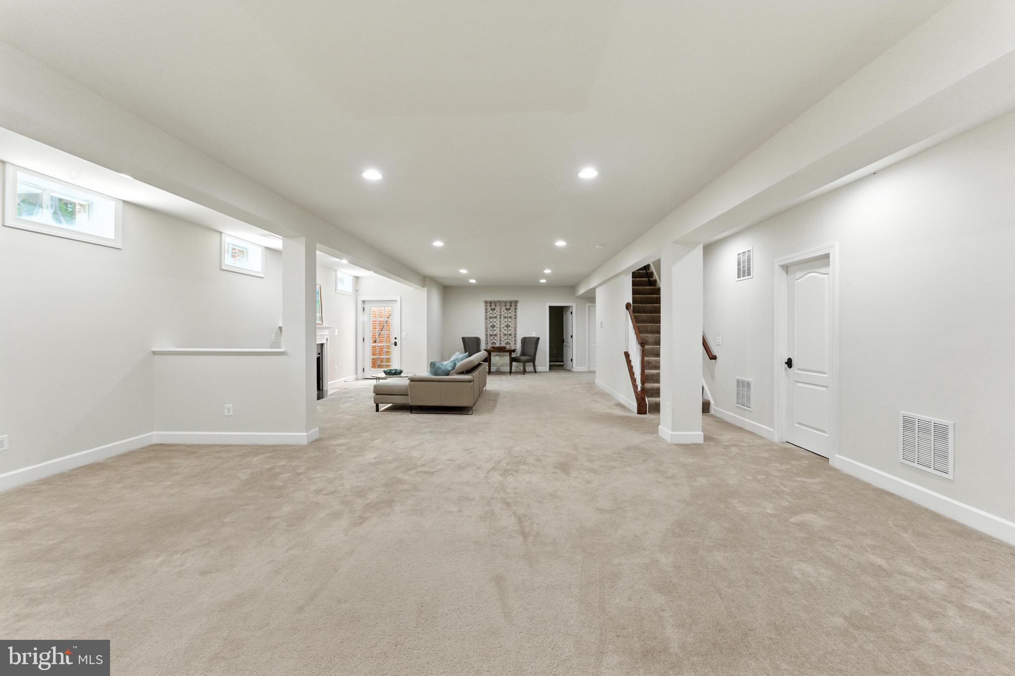 ROSEMONT - Residential