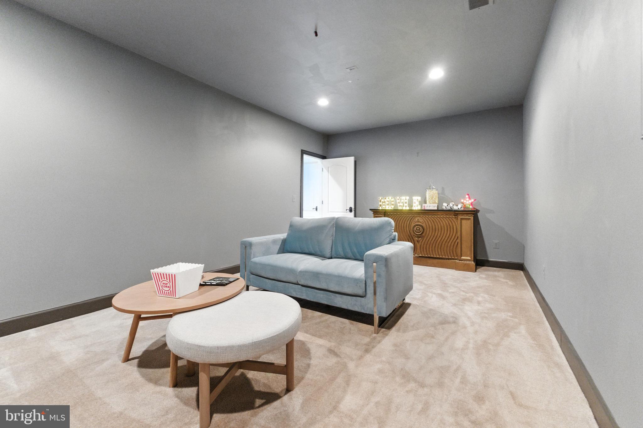 ROSEMONT - Residential