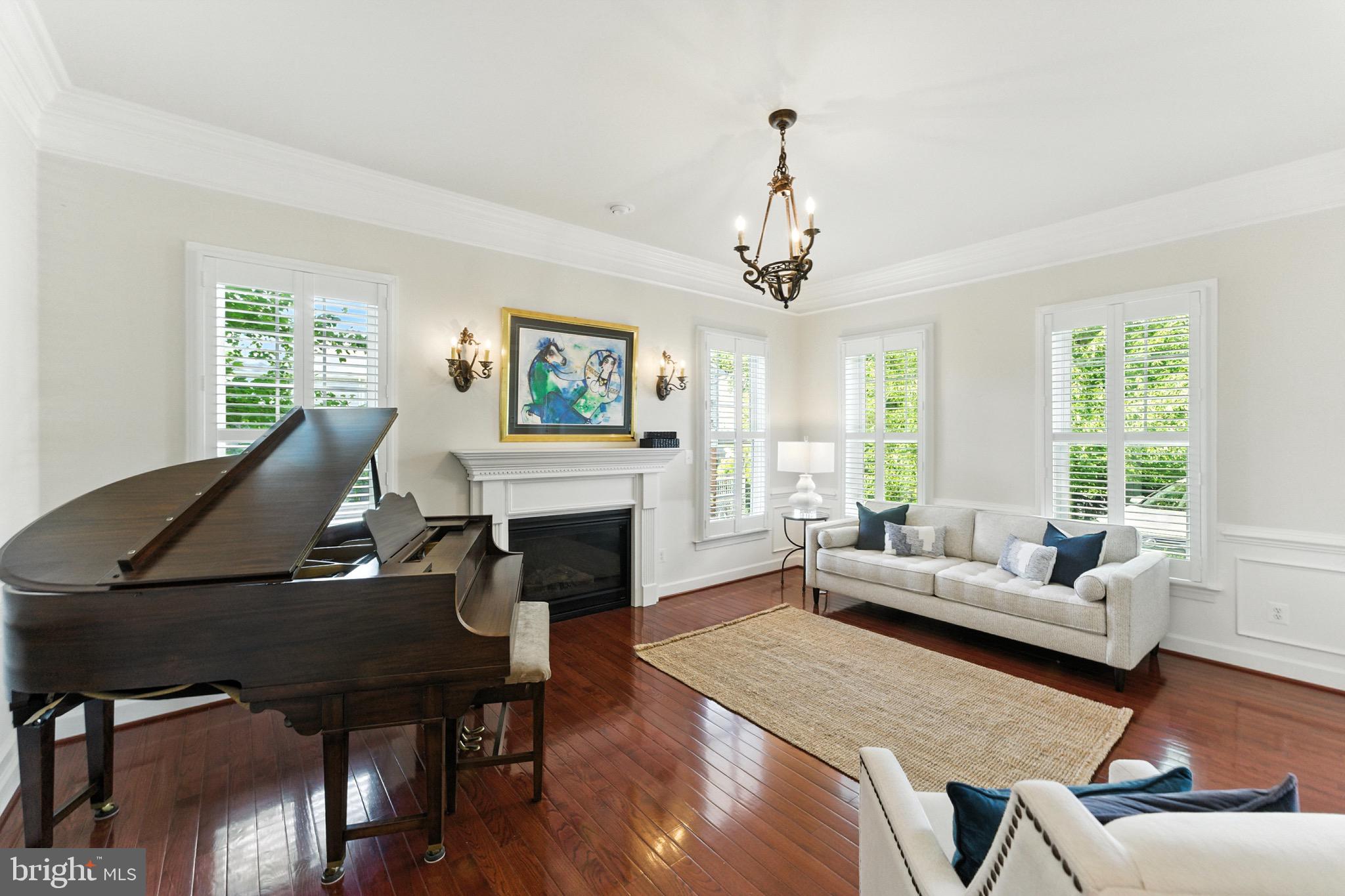 ROSEMONT - Residential