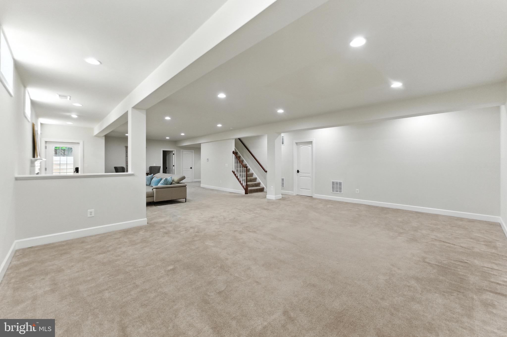 ROSEMONT - Residential