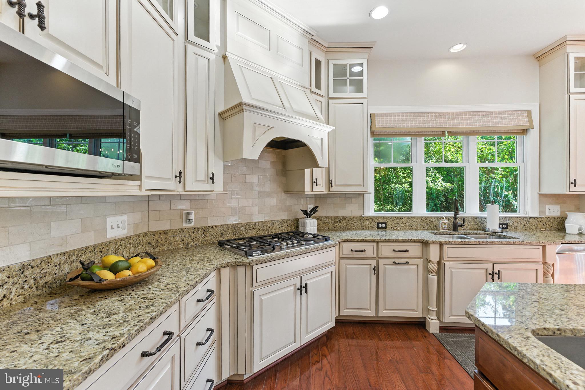 ROSEMONT - Residential