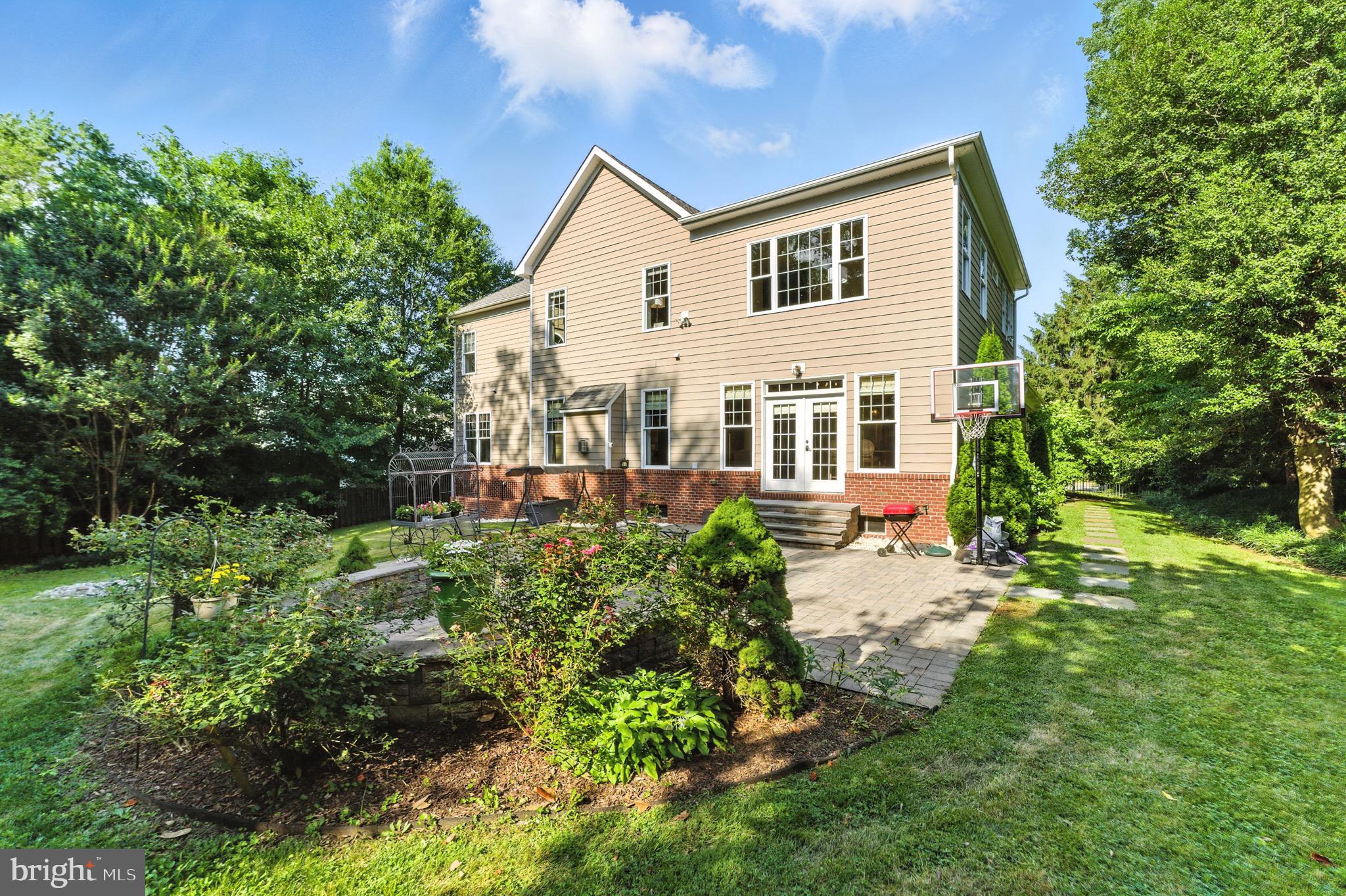 ROSEMONT - Residential