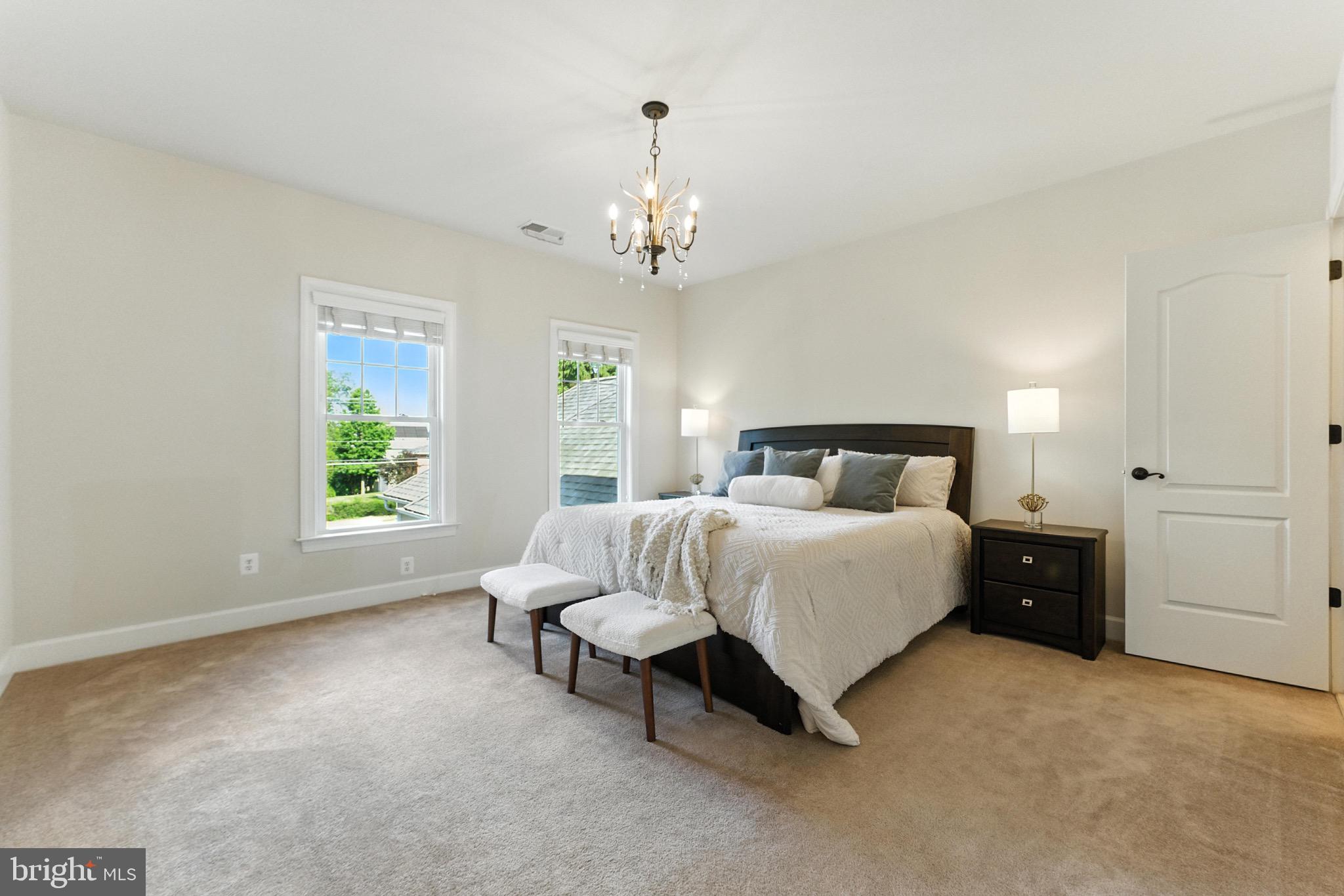 ROSEMONT - Residential