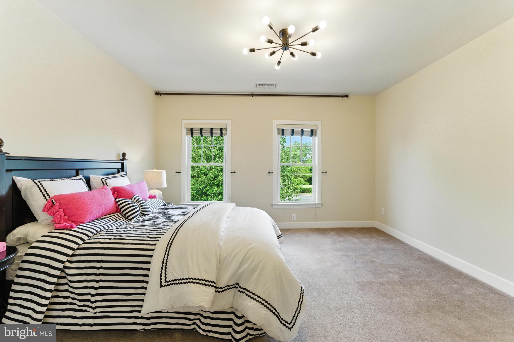 ROSEMONT - Residential