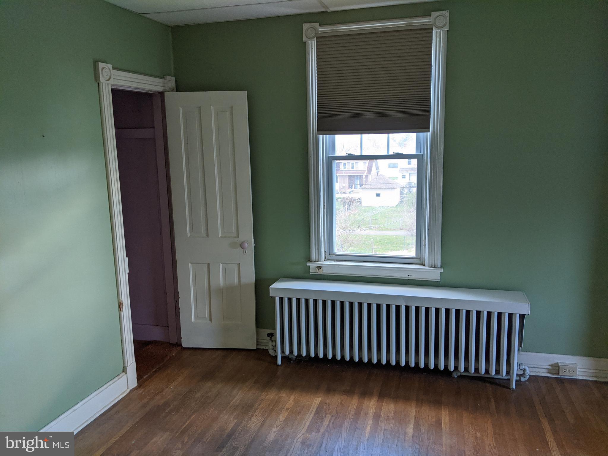 SOUTH HAGERSTOWN - Residential