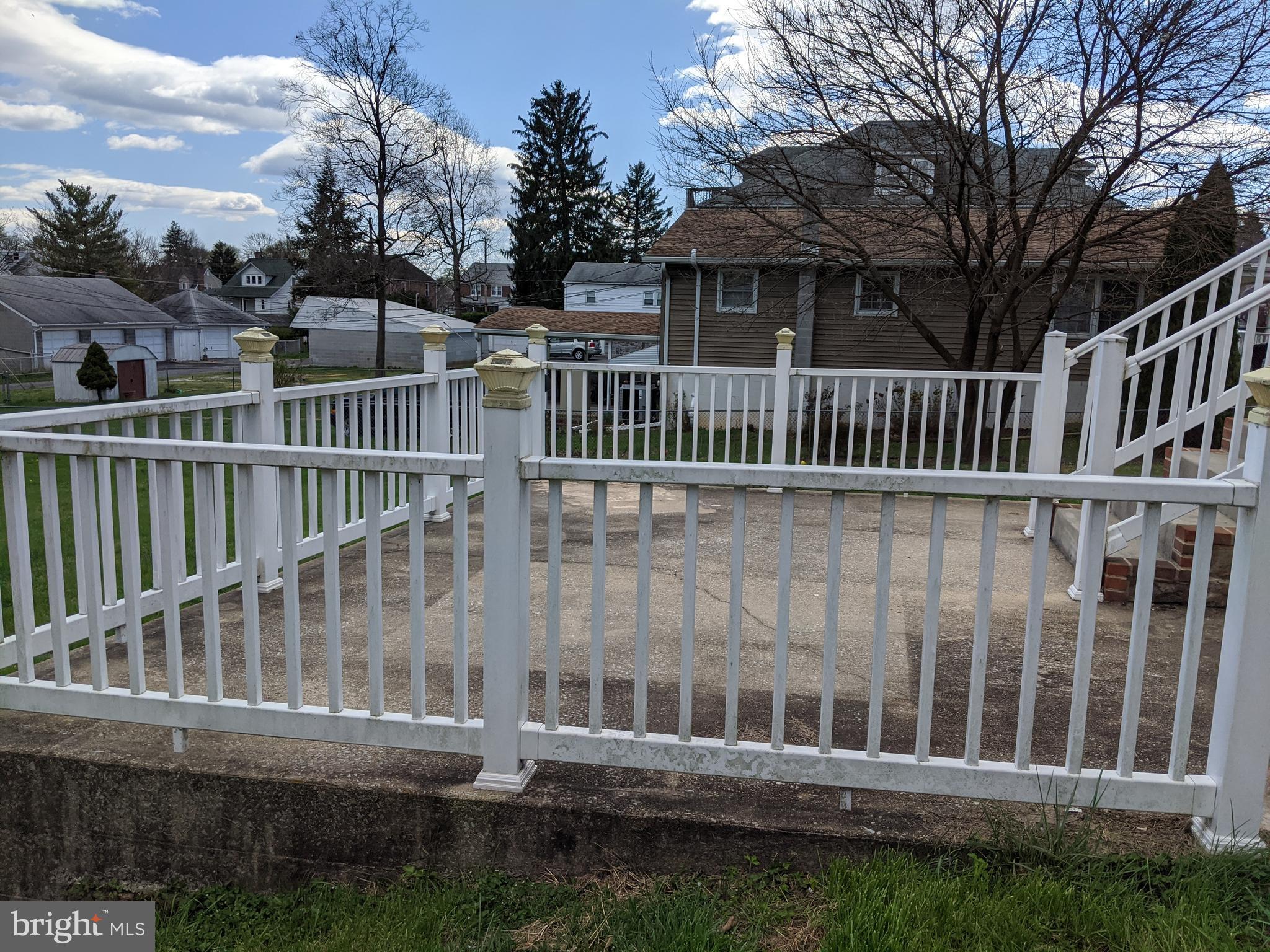 SOUTH HAGERSTOWN - Residential