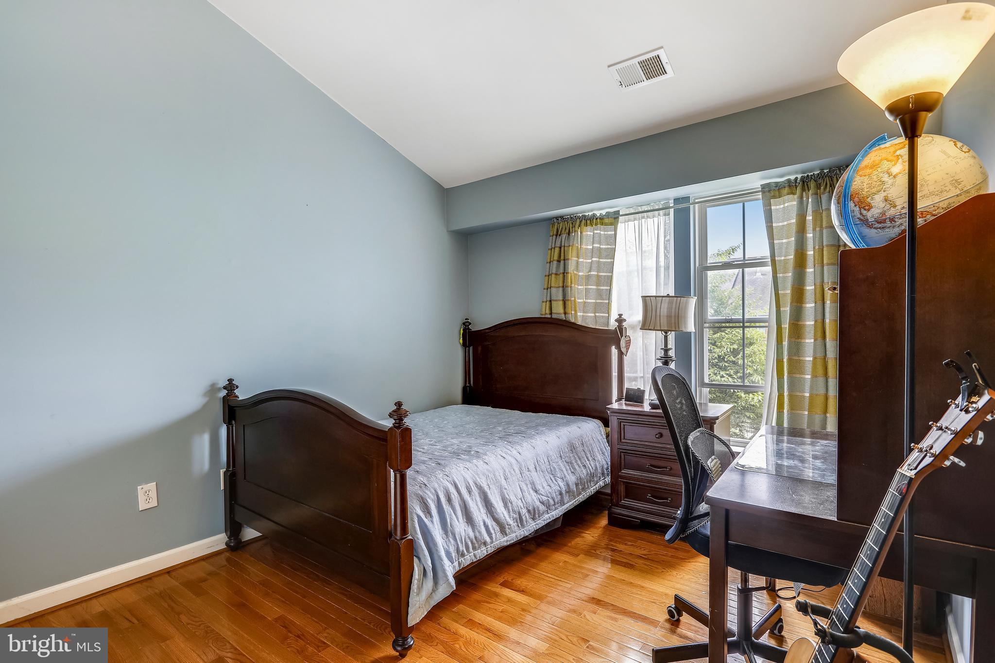 WILLOWS OF POTOMAC - Residential