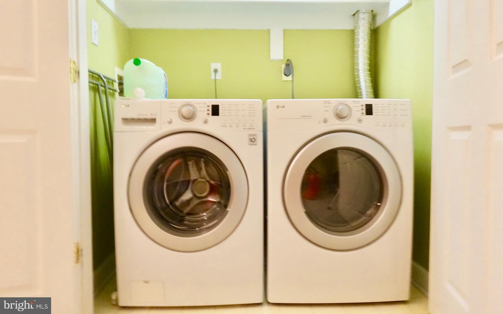 WILLOWS OF POTOMAC - Residential