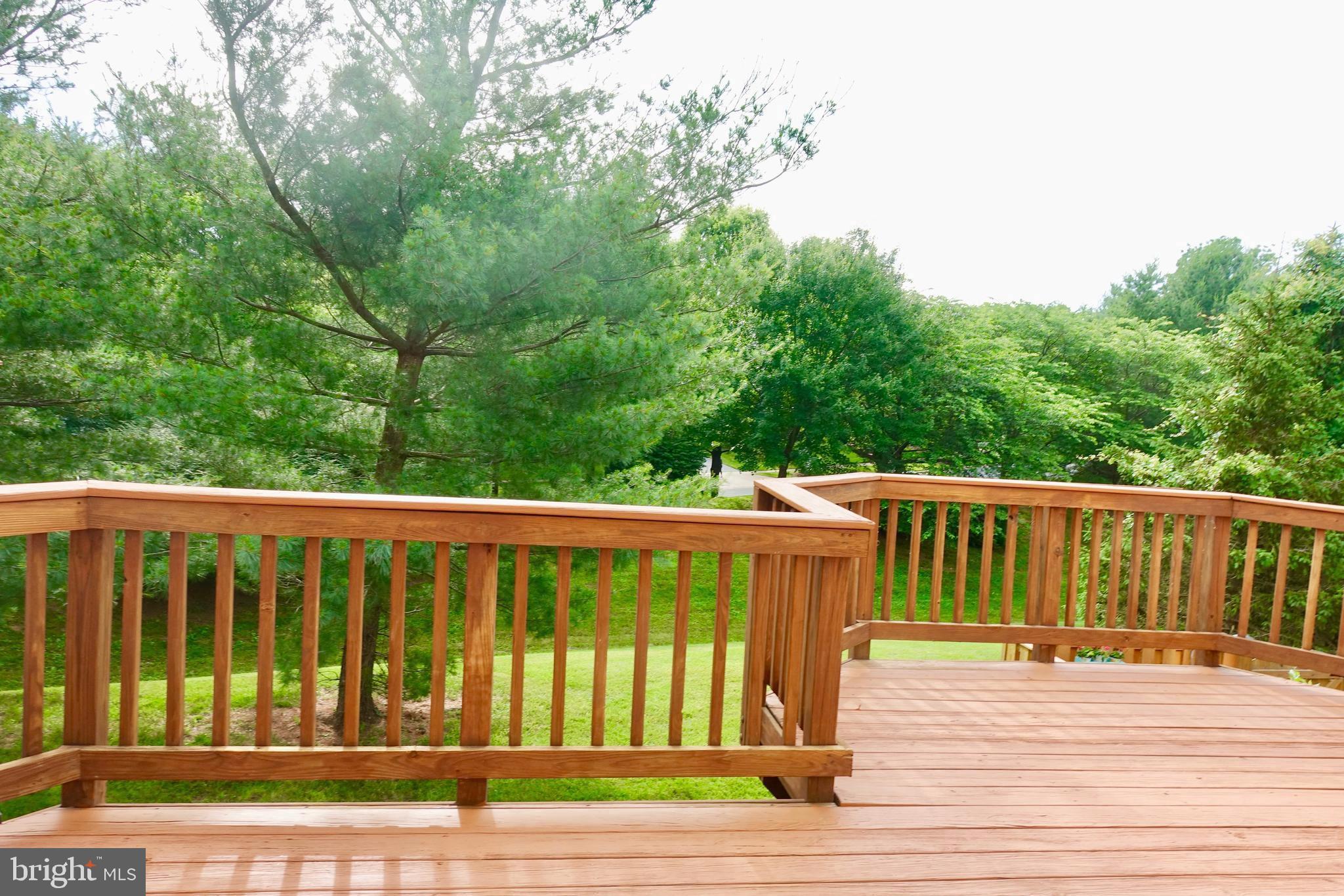 WILLOWS OF POTOMAC - Residential