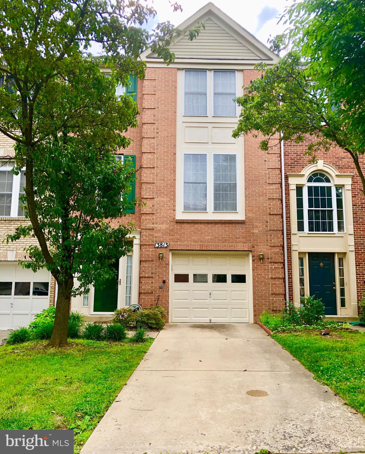 WILLOWS OF POTOMAC - Residential