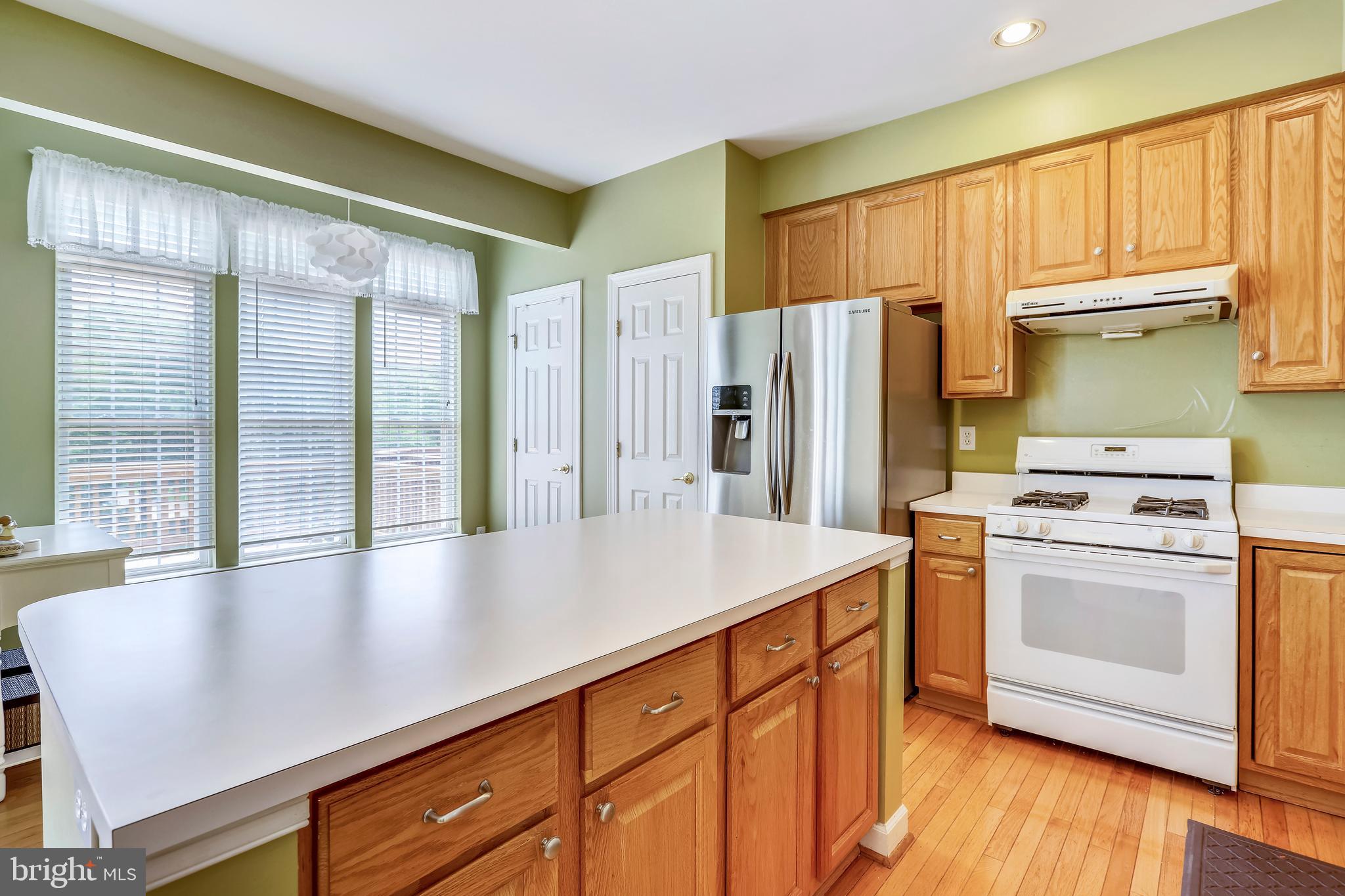 WILLOWS OF POTOMAC - Residential