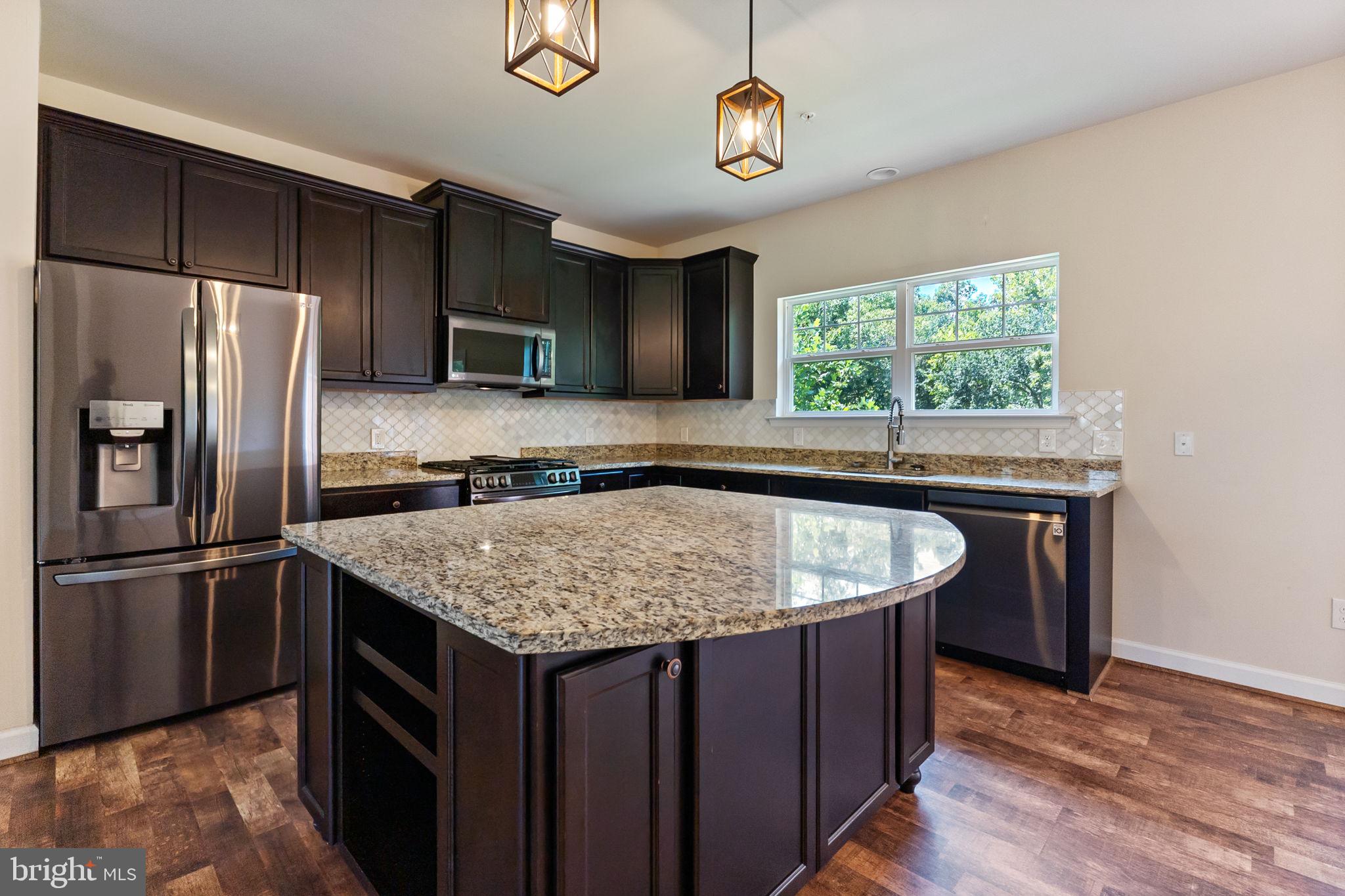 555 ENGLISH OAK LANE