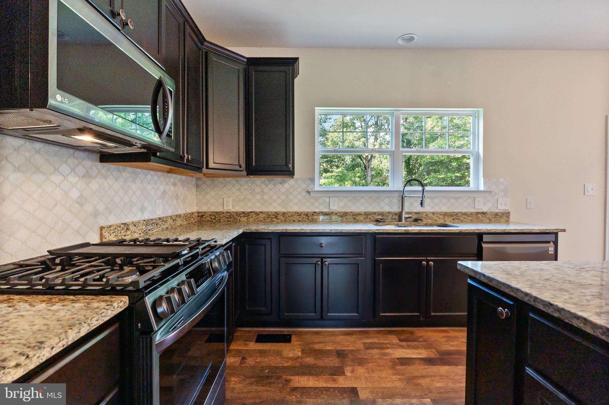 555 ENGLISH OAK LANE
