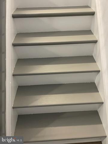 BATTLETOWN - Residential Lease