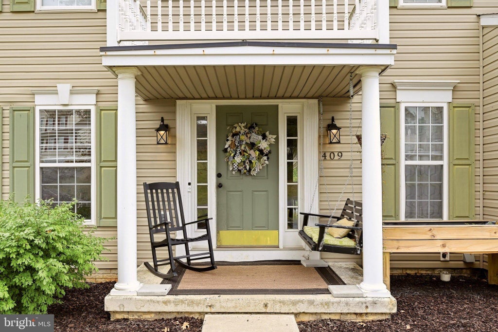 Photo of 409 Fortress Drive, WINCHESTER, VA 22603 (MLS # VAFV2044972)
