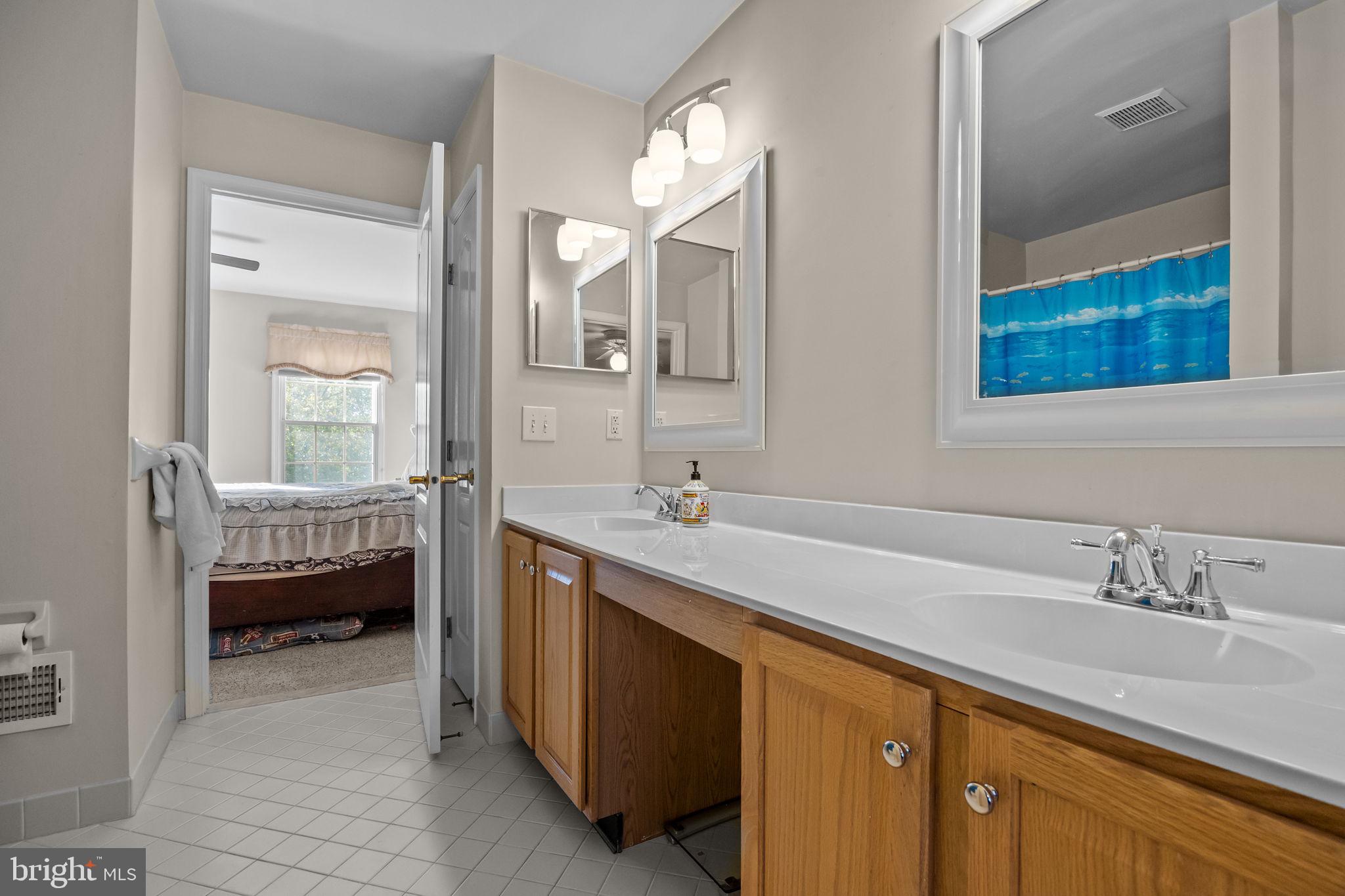 OAKS OF BUCKINGHAM - Residential