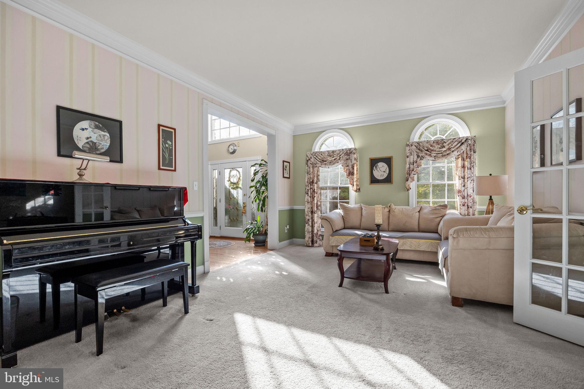 OAKS OF BUCKINGHAM - Residential