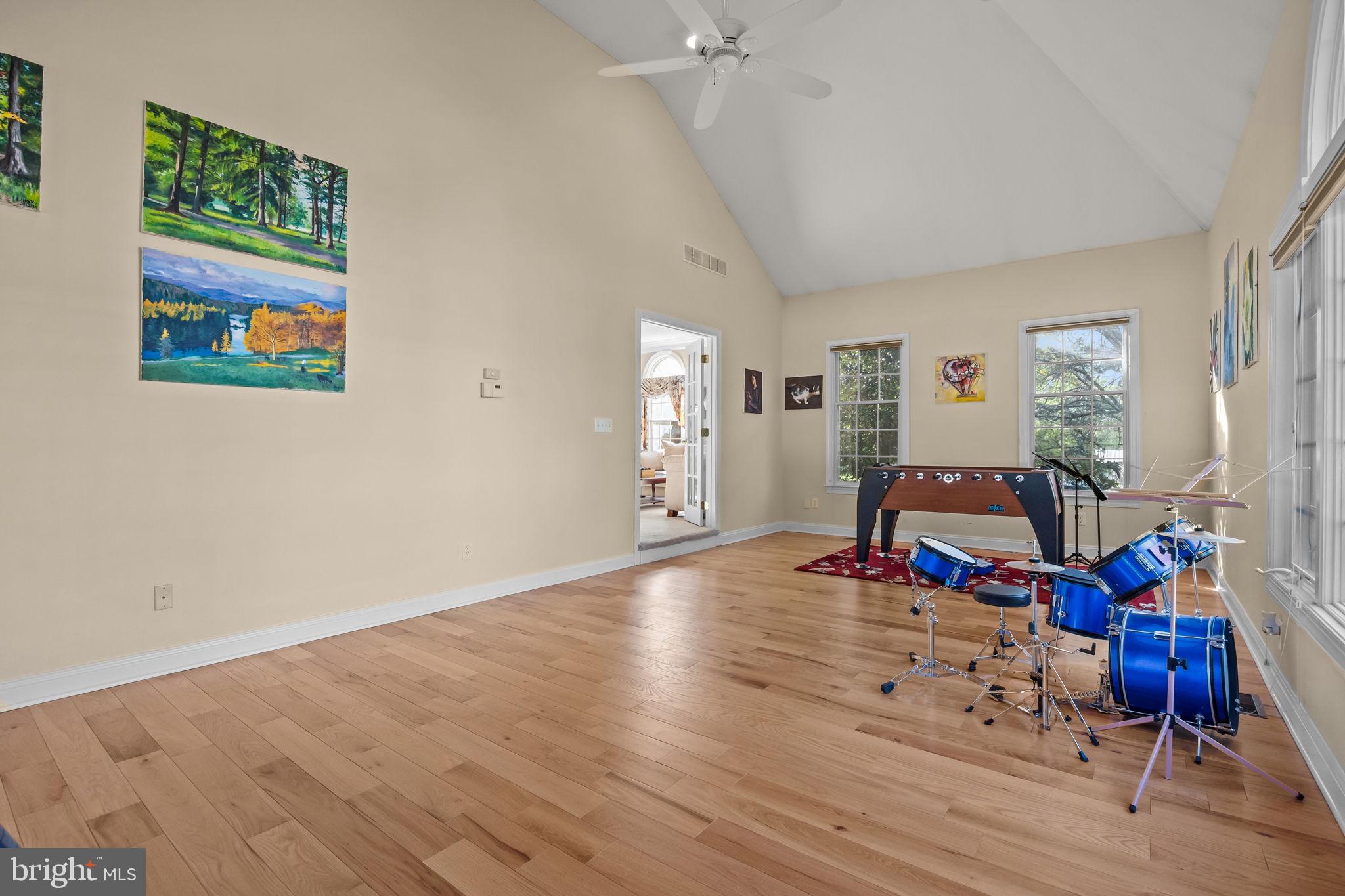 OAKS OF BUCKINGHAM - Residential