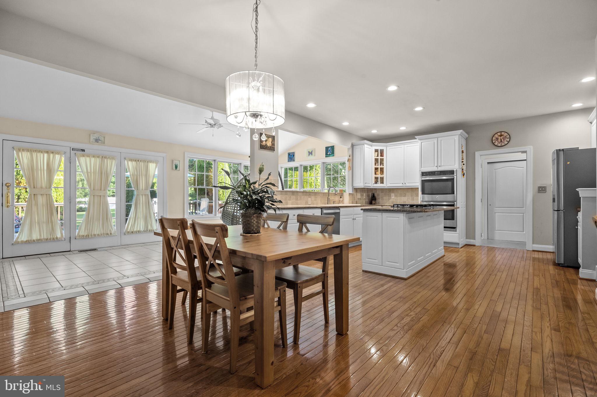 OAKS OF BUCKINGHAM - Residential