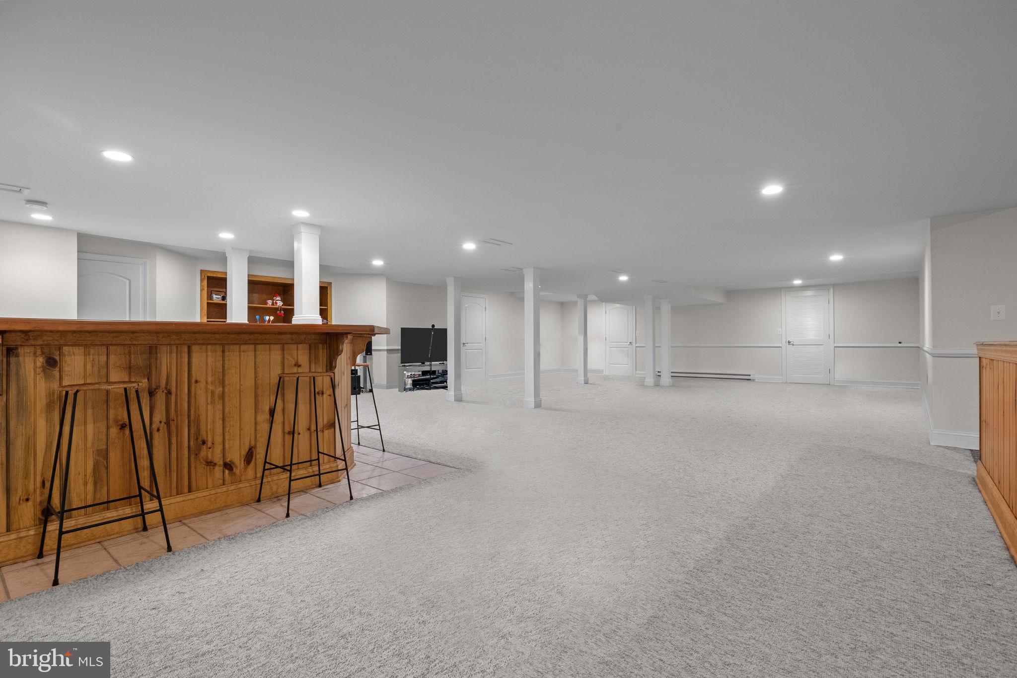 OAKS OF BUCKINGHAM - Residential