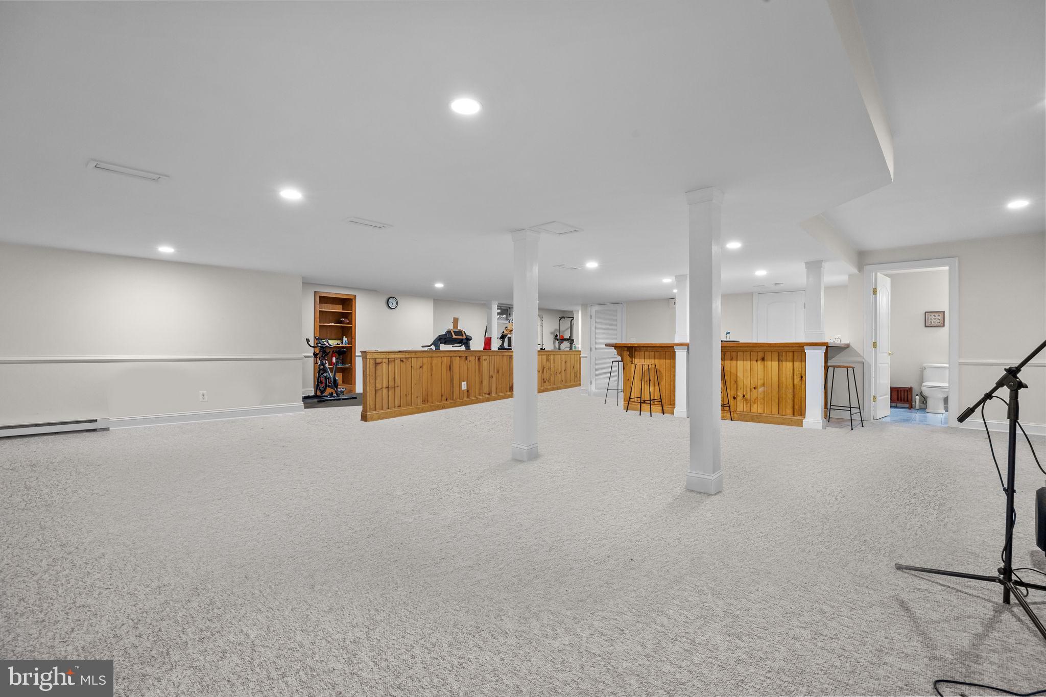 OAKS OF BUCKINGHAM - Residential