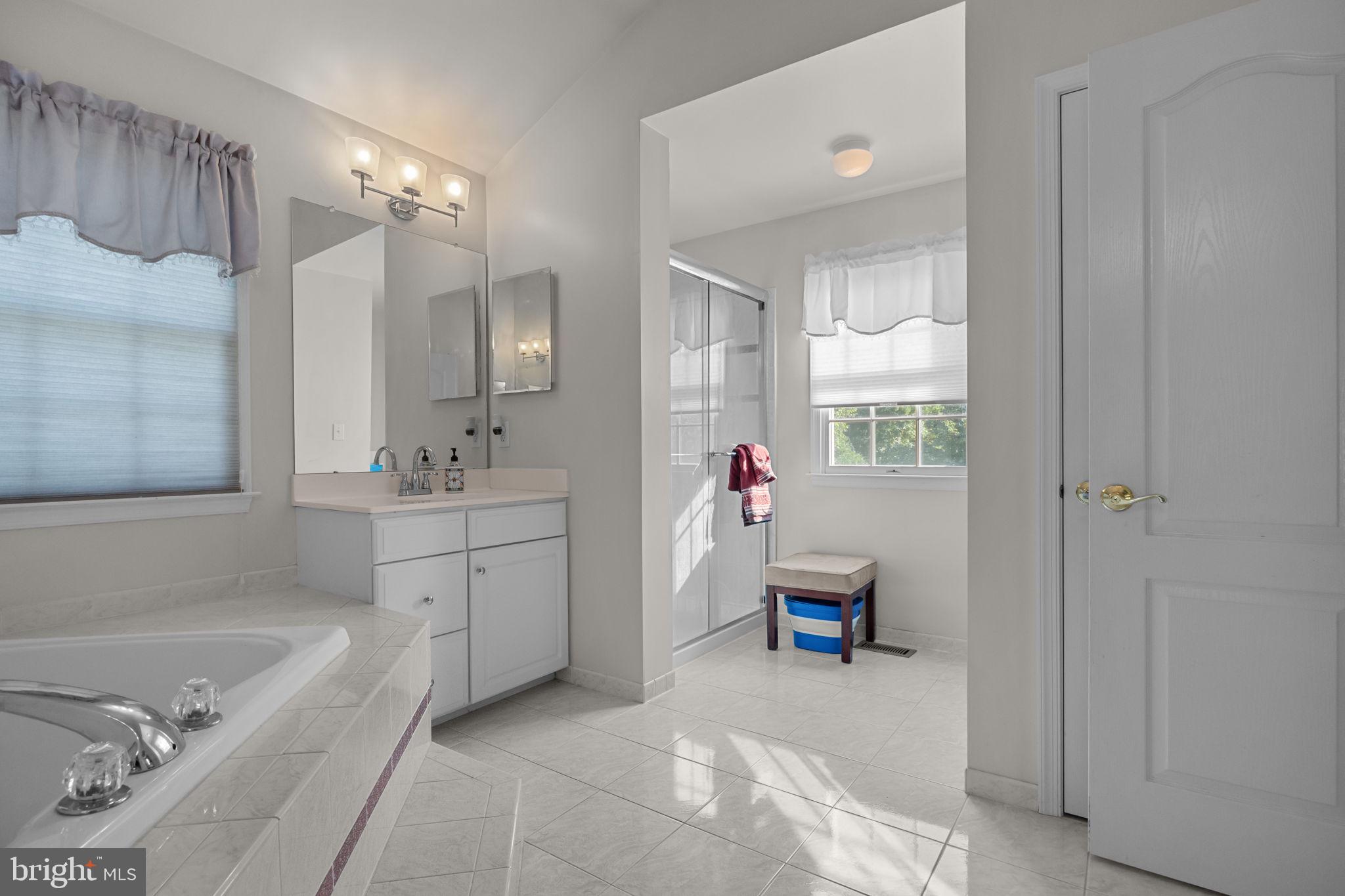 OAKS OF BUCKINGHAM - Residential