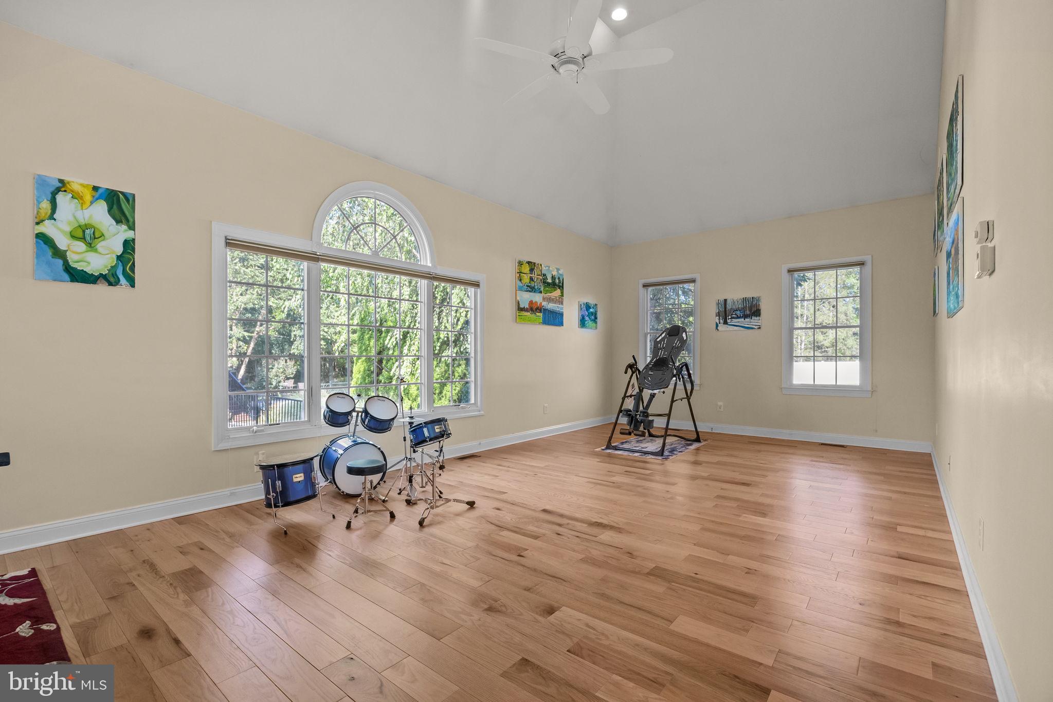 OAKS OF BUCKINGHAM - Residential