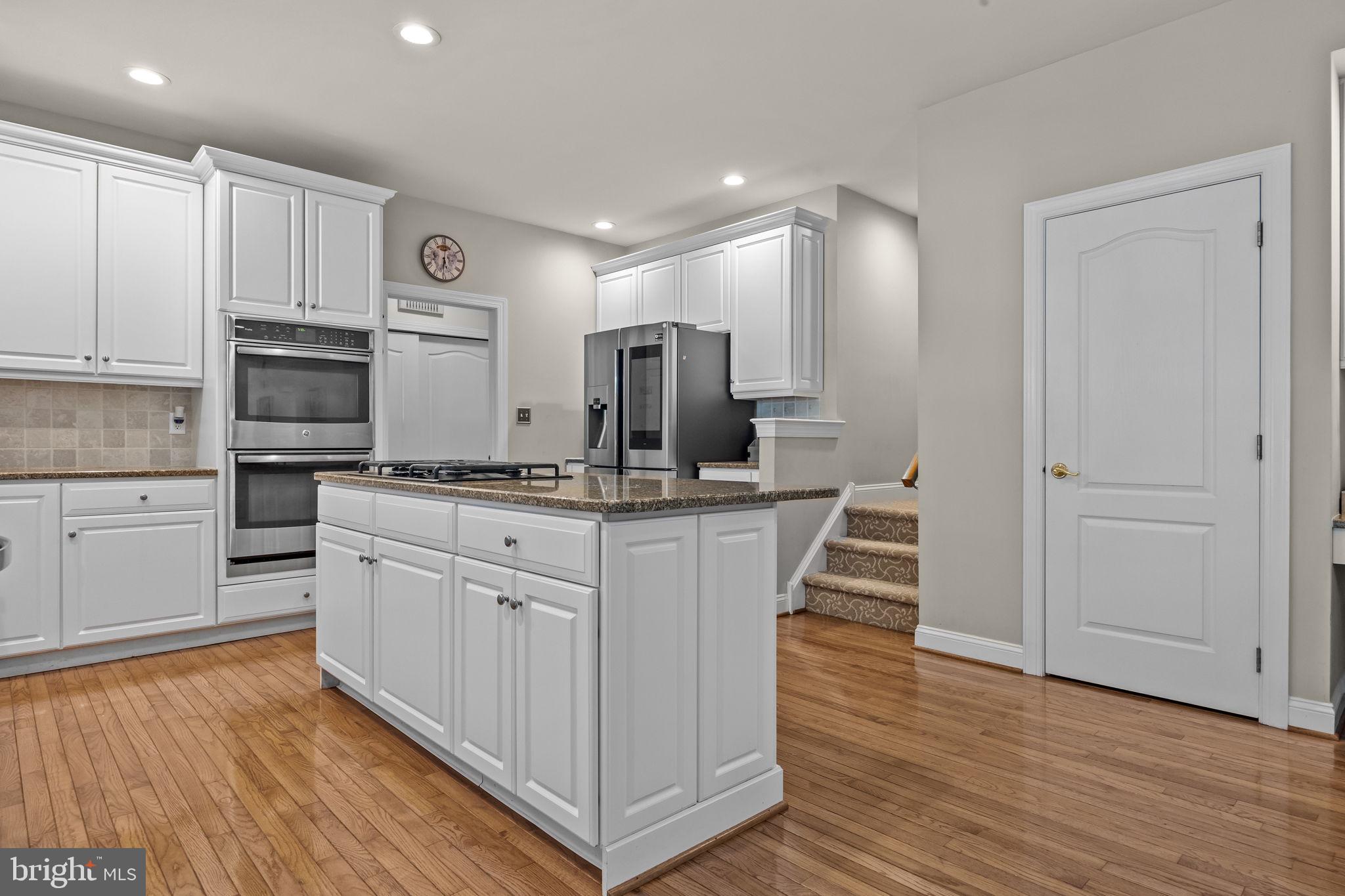 OAKS OF BUCKINGHAM - Residential