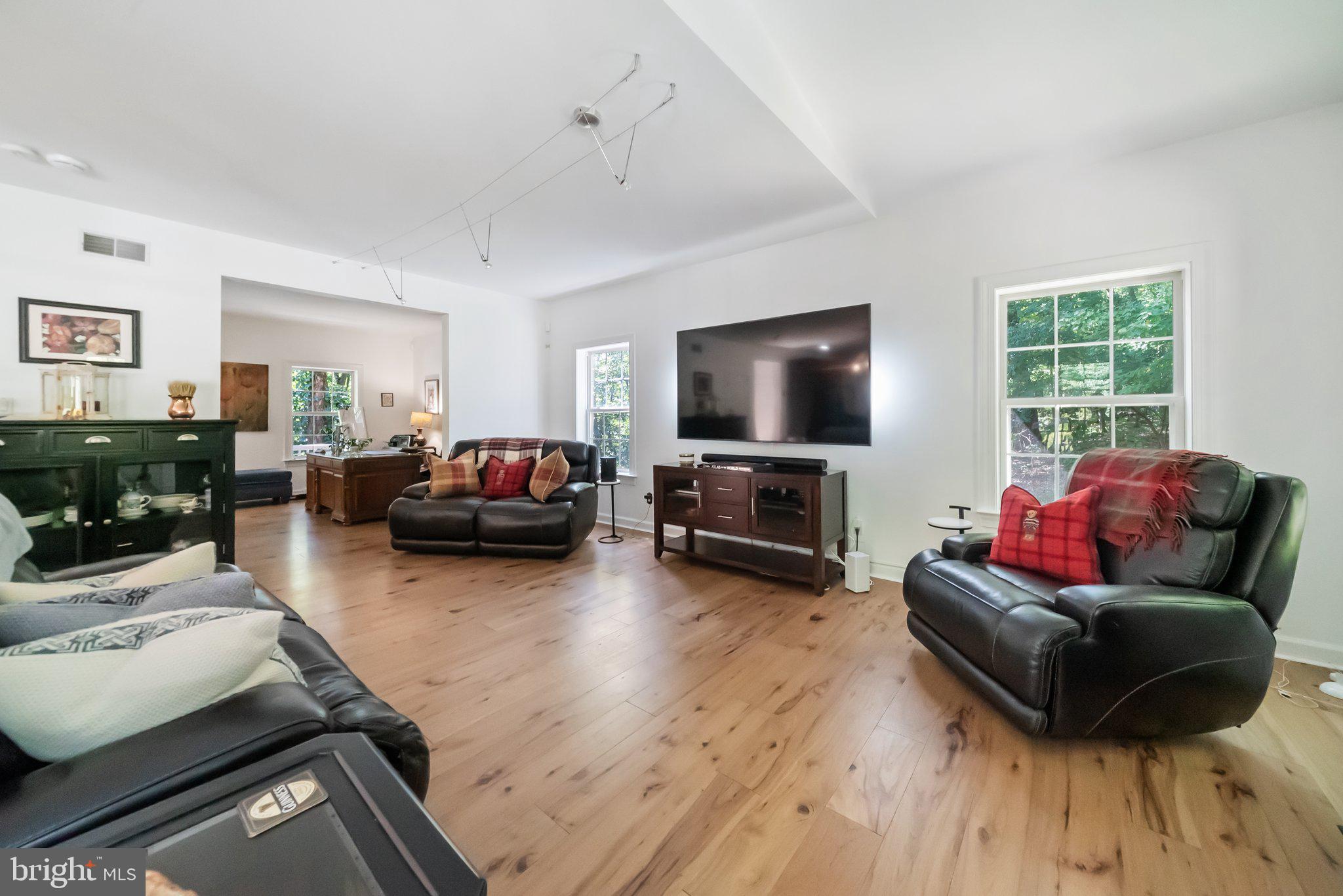 JACOBS RUN - Residential