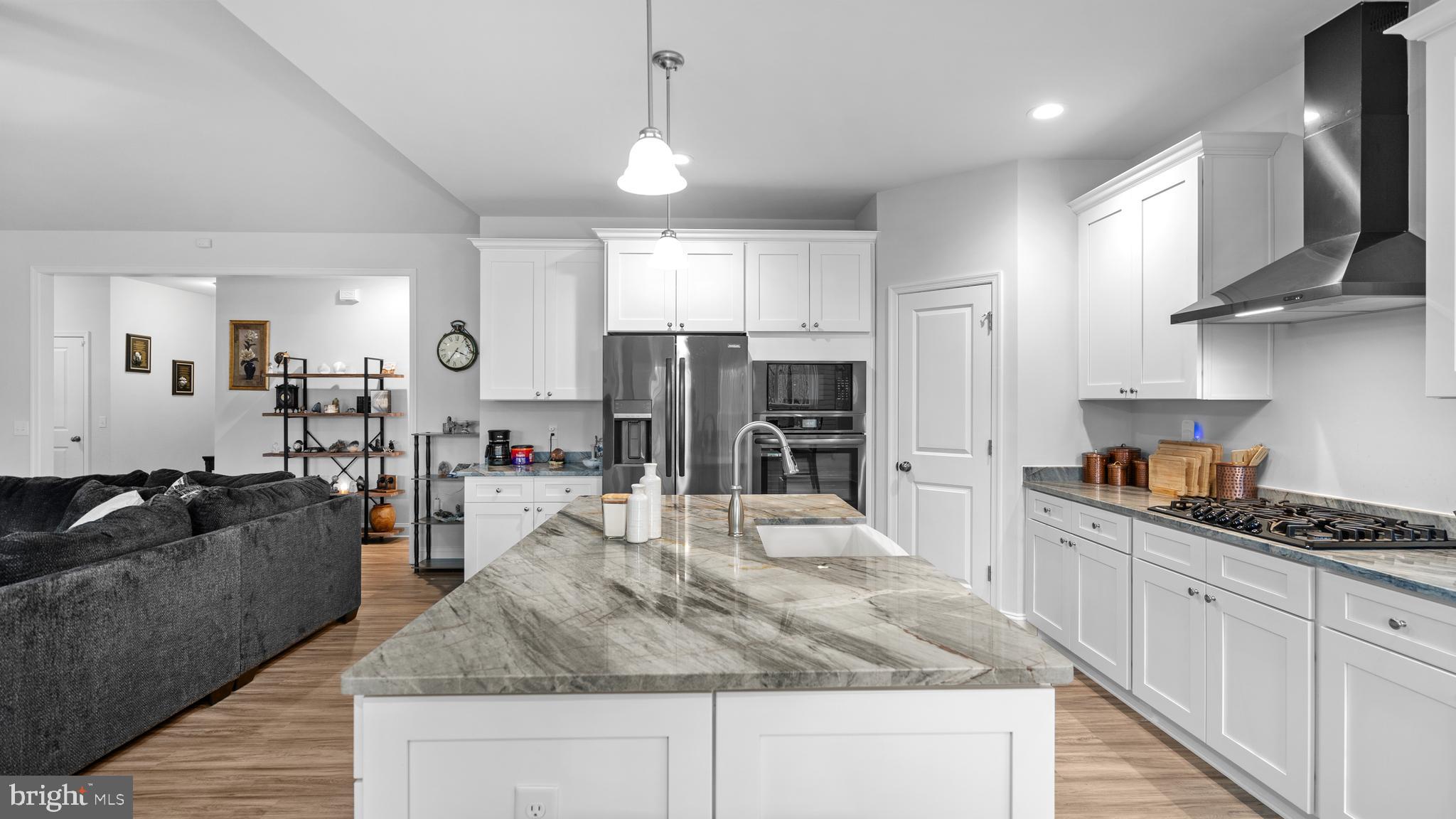 ESTATES OF BUCKINGHAM - Residential