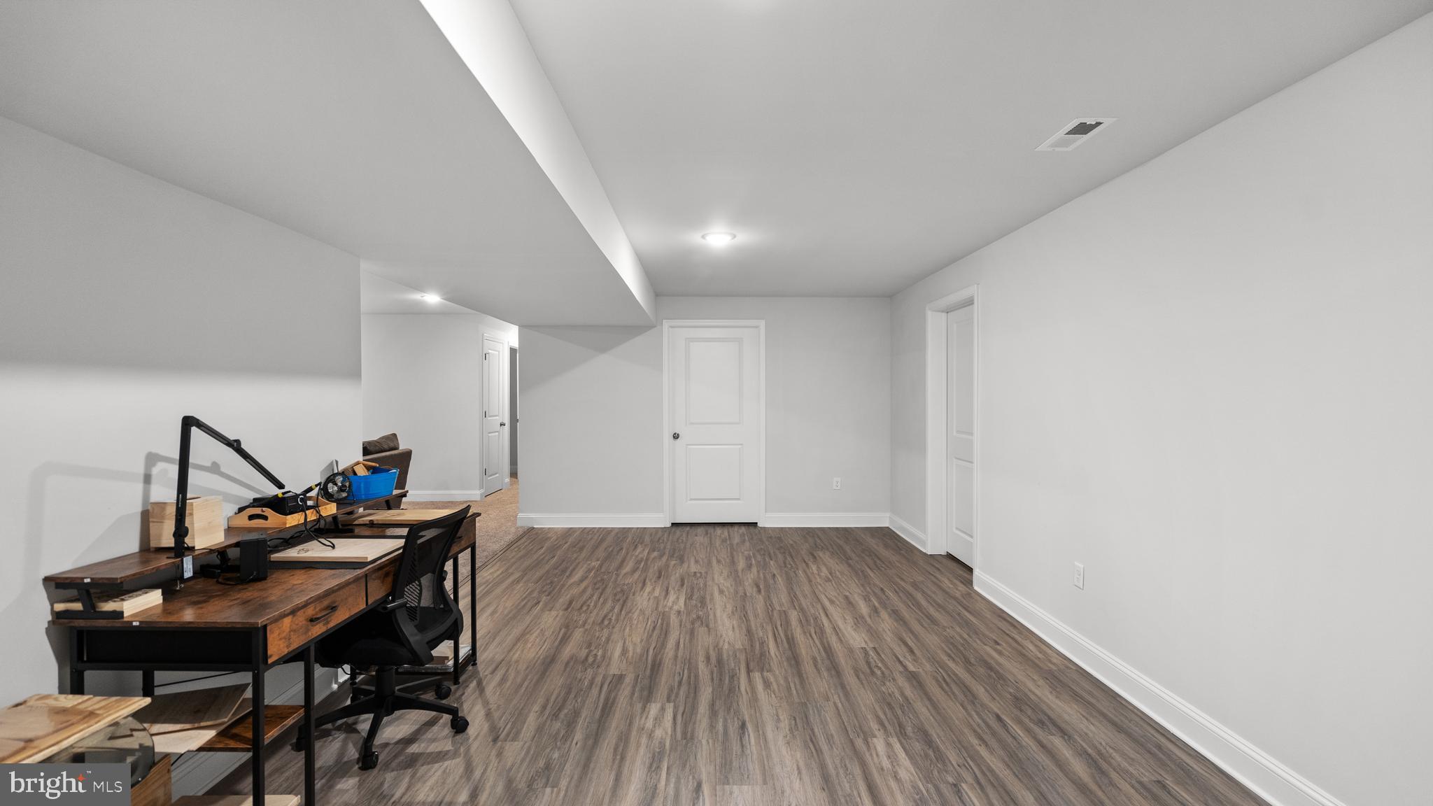 ESTATES OF BUCKINGHAM - Residential