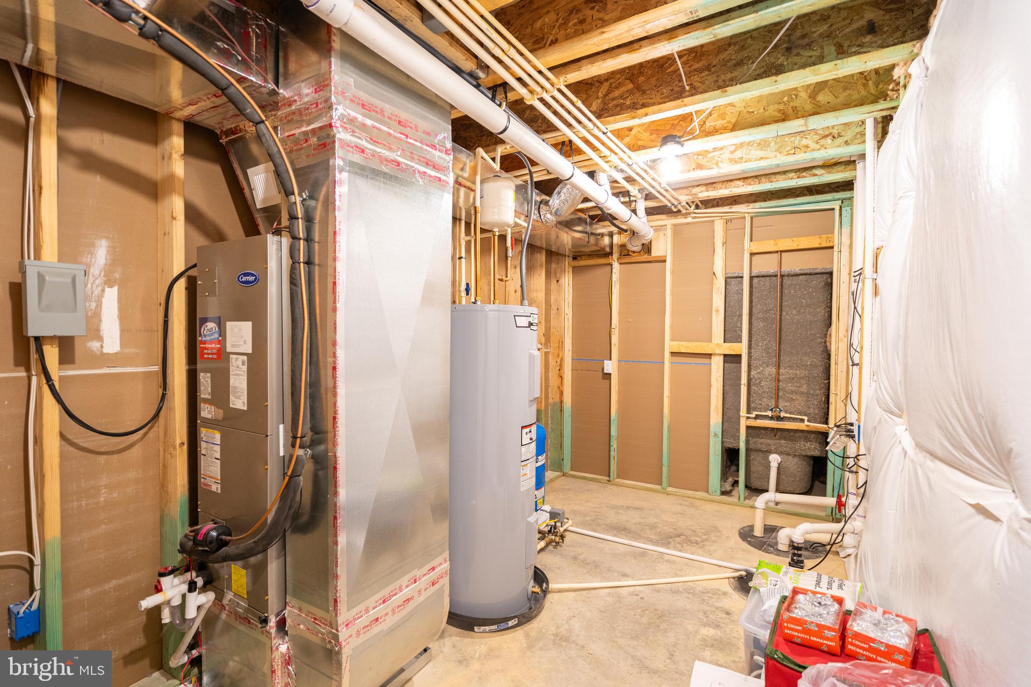 ESTATES OF BUCKINGHAM - Residential