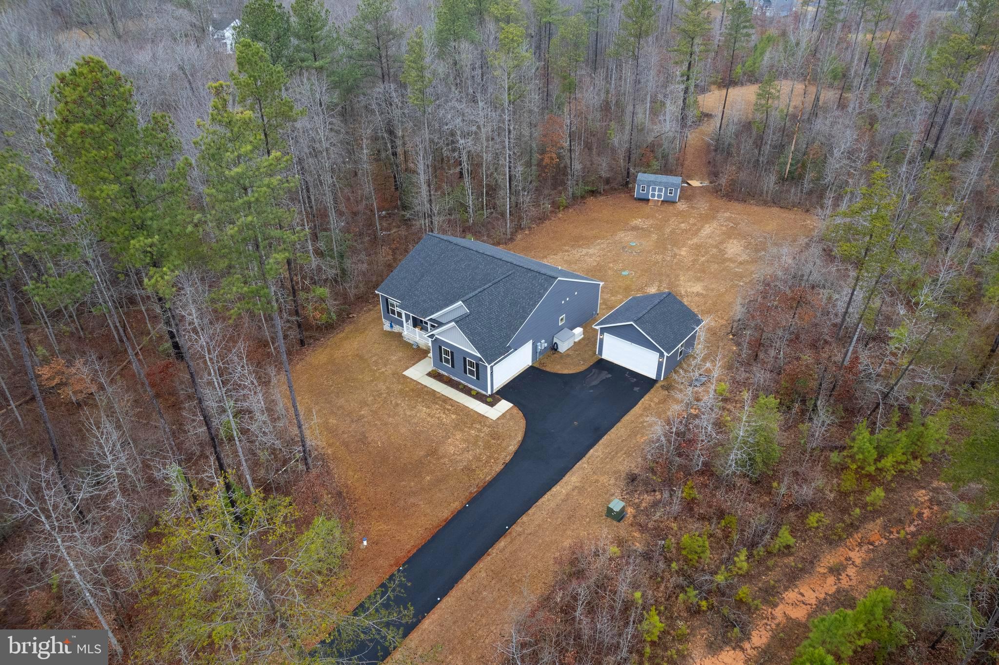 ESTATES OF BUCKINGHAM - Residential