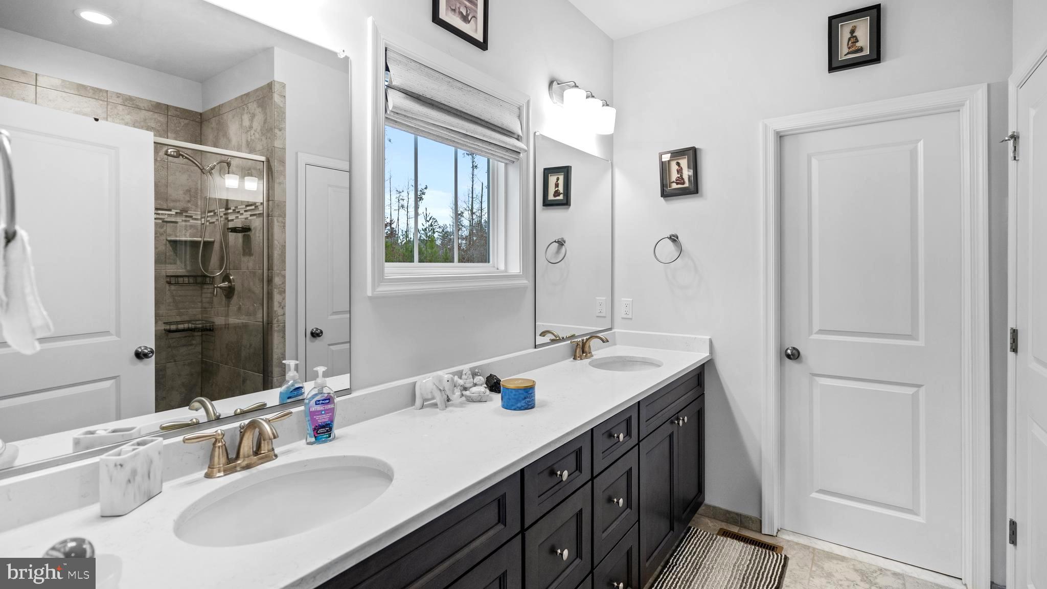 ESTATES OF BUCKINGHAM - Residential