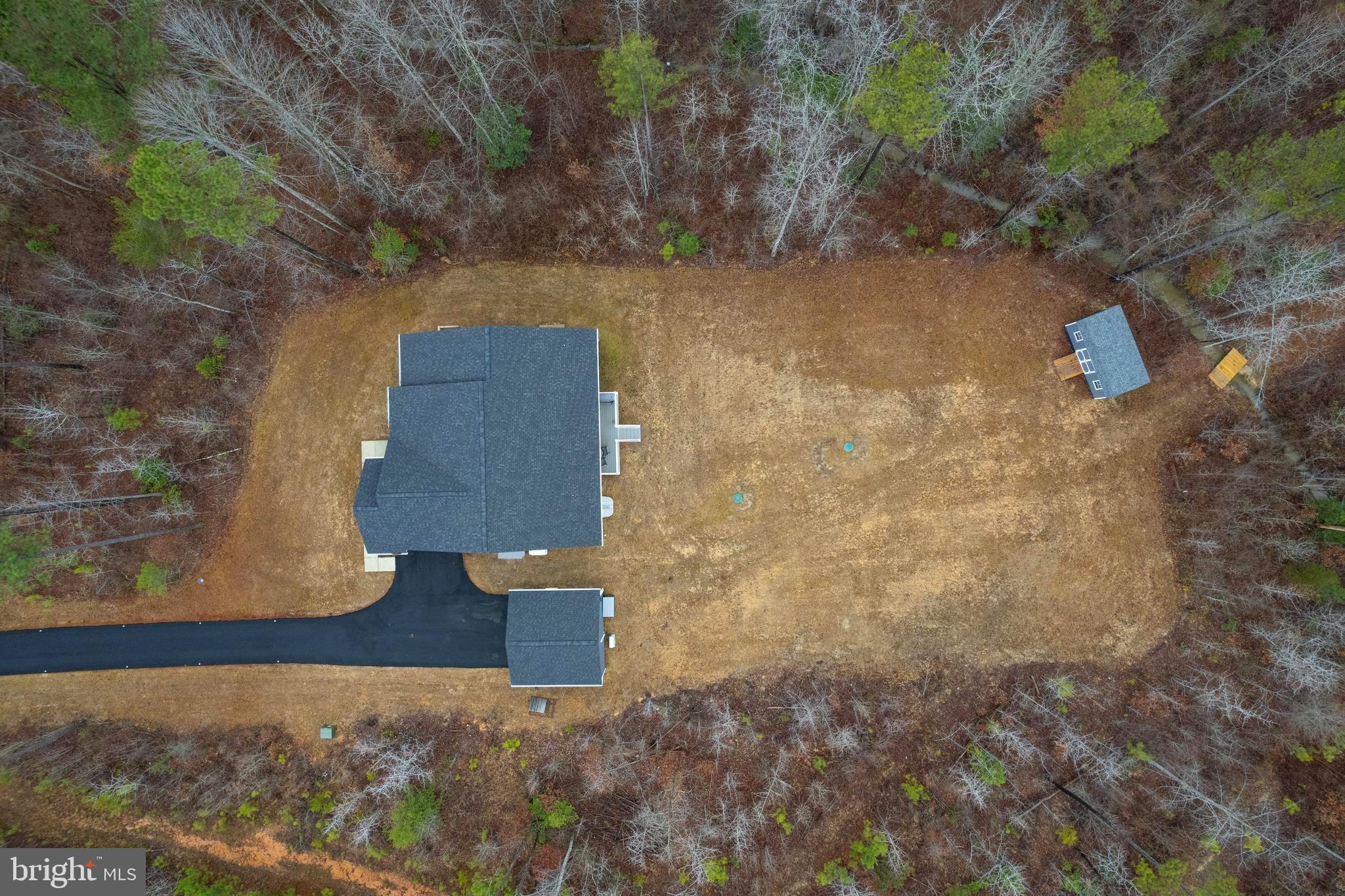 ESTATES OF BUCKINGHAM - Residential