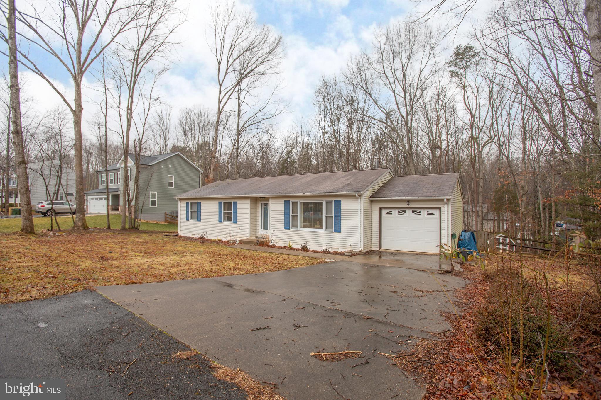 LAKE WILDERNESS - Residential