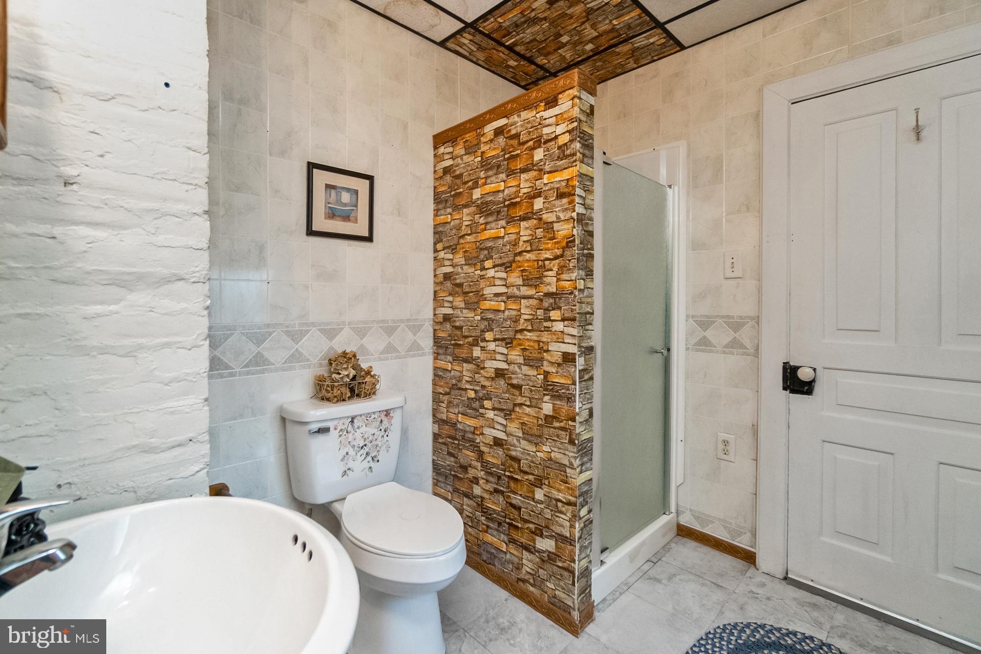 NONE AV AILBLE - Residential