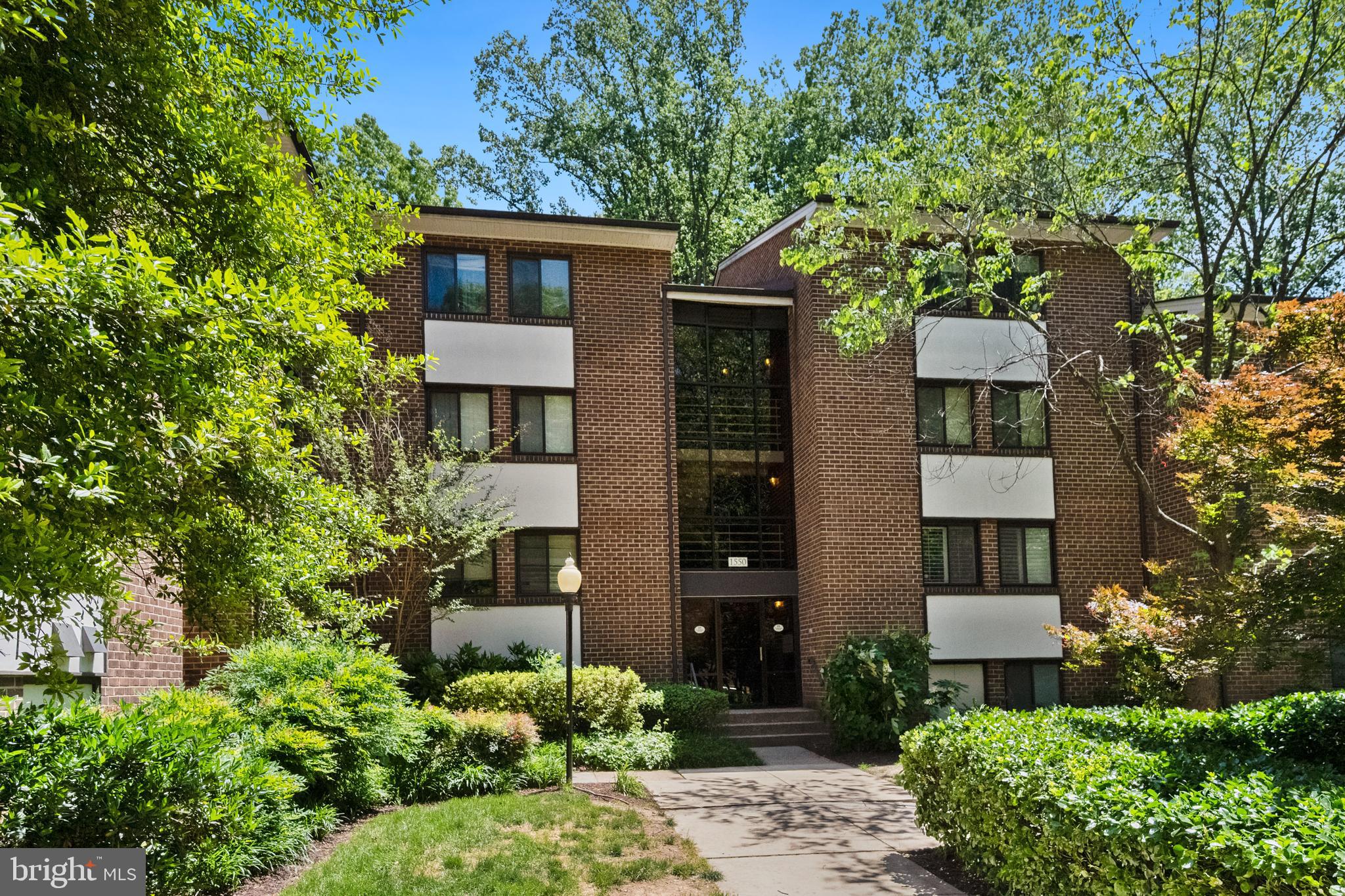 1550 NORTHGATE SQUARE 12B