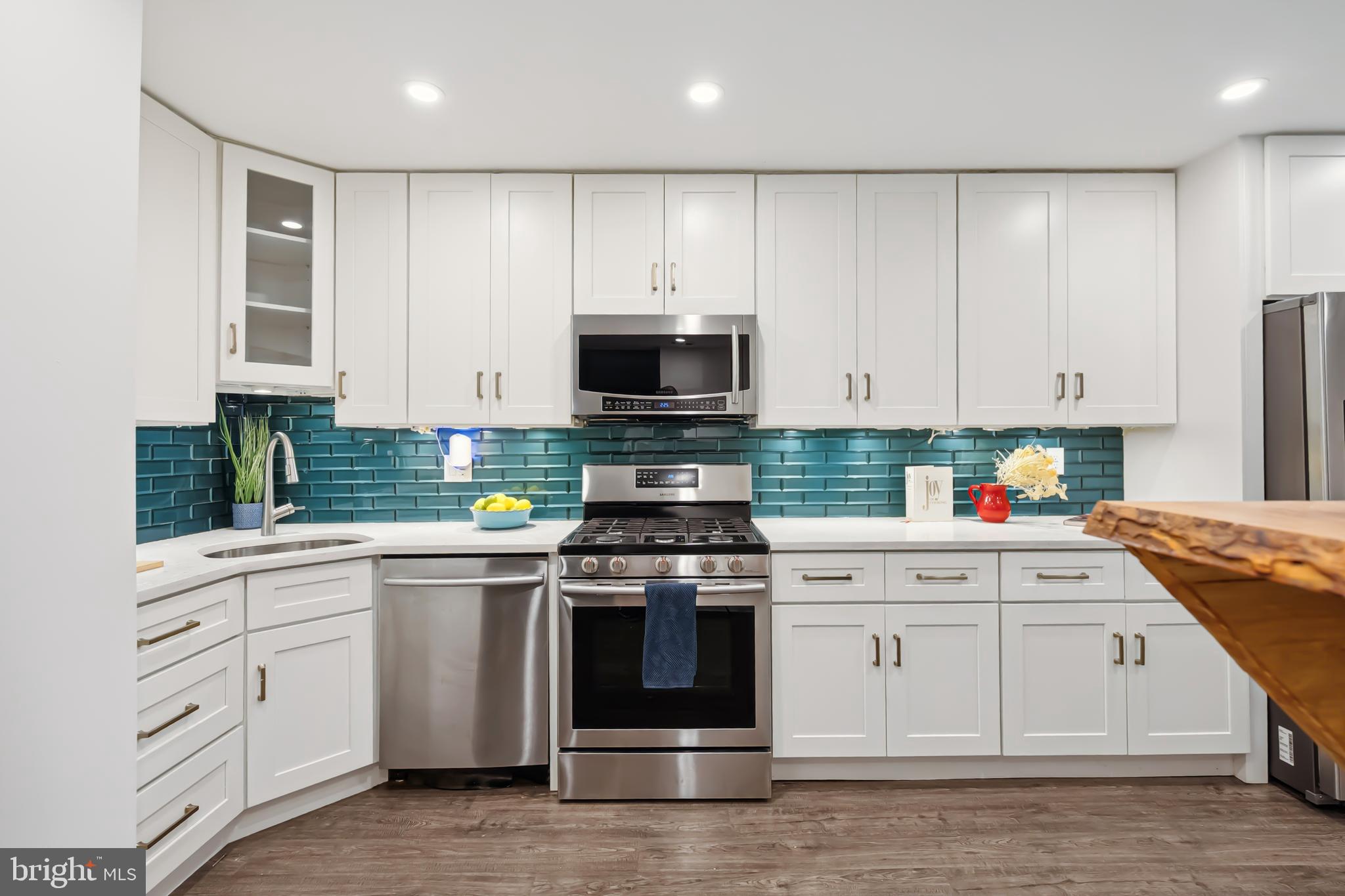 1550 NORTHGATE SQUARE 12B
