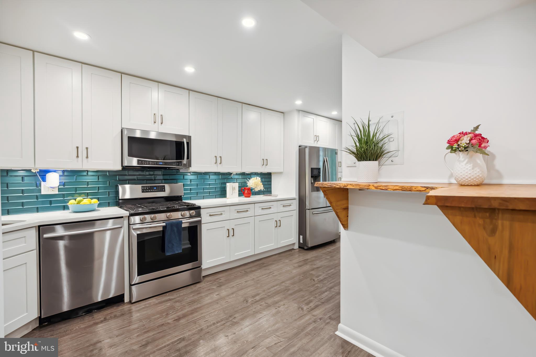 1550 NORTHGATE SQUARE 12B