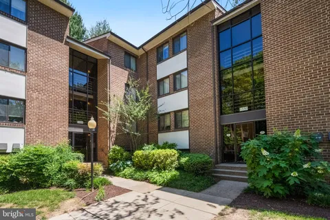 1550 Northgate Square Unit 12B, Reston, VA MLS: VAFX2241762